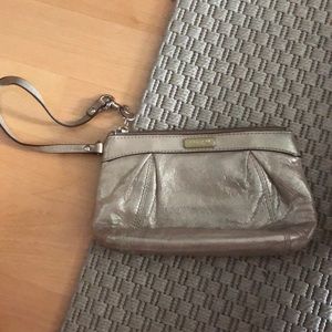 Good coach wristlet